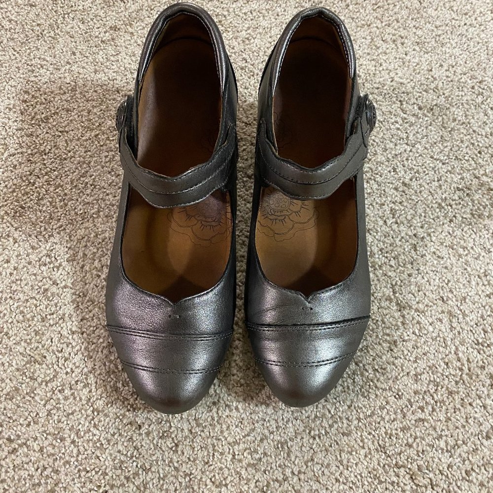 Taos Angel Heels